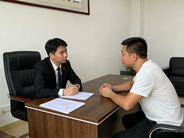 如何在微信聊天中巧妙地获取欠款证据？